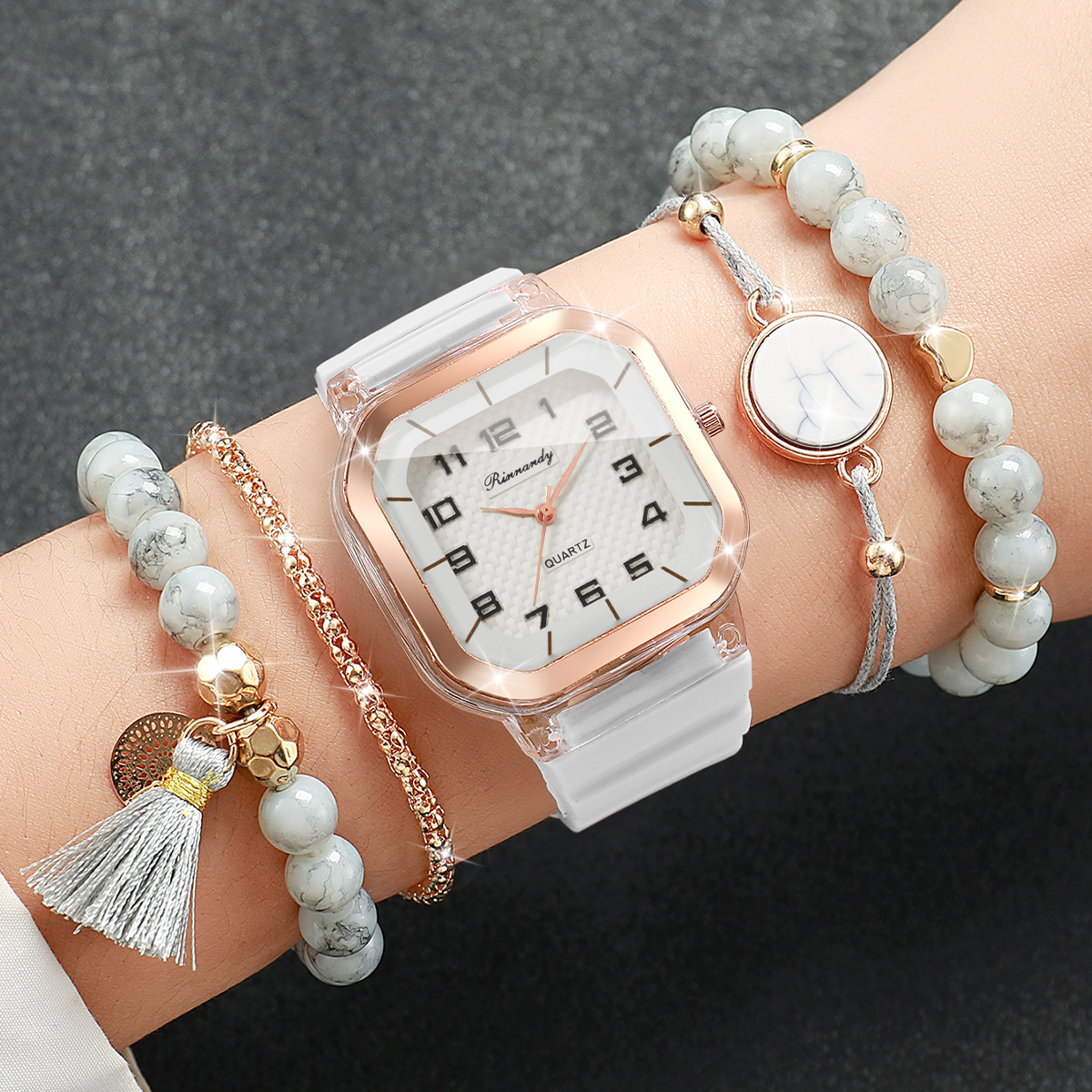 5PCS Fashion Square Dial Women - Silicone Band Women のレビューと価格
