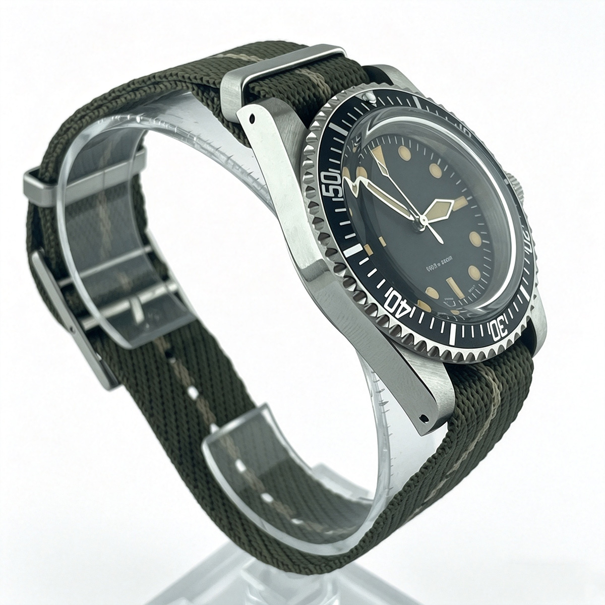 39.5mm Diver Retro watch acryl - Tropic Strap Vintage のレビューと価格